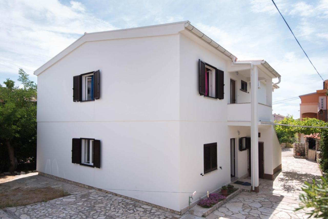 Apartments Salis Pag Town Esterno foto